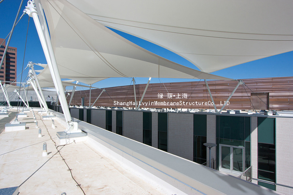 索桁架固定千斤頂斜向牽引整體提升施工技術(二)