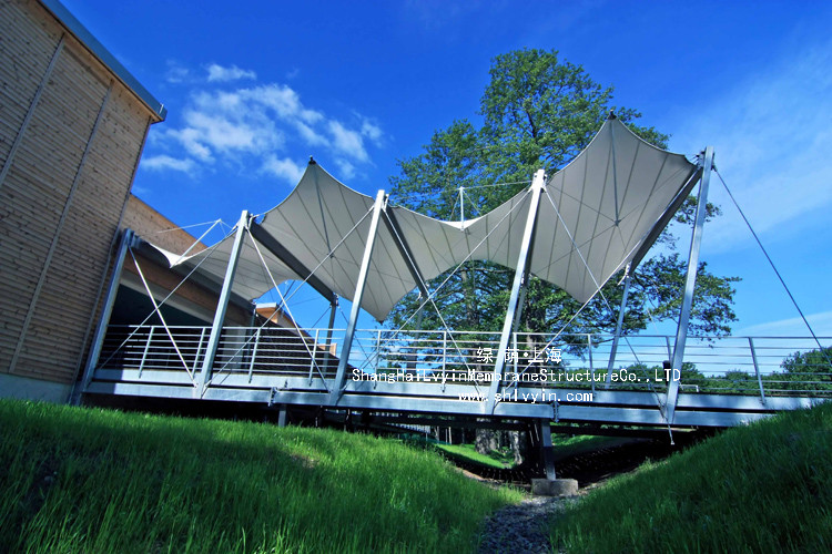 膜結構車棚安裝過程中，剪縫時有哪些需要注意的事項？